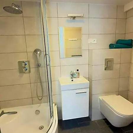 Michola Hotel
